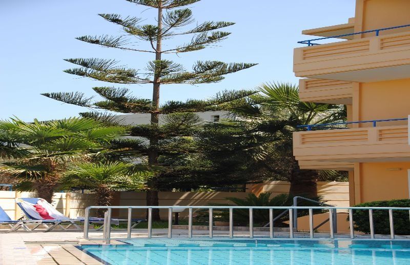 Dias Hotel Apartments Agia Marina Exterior foto