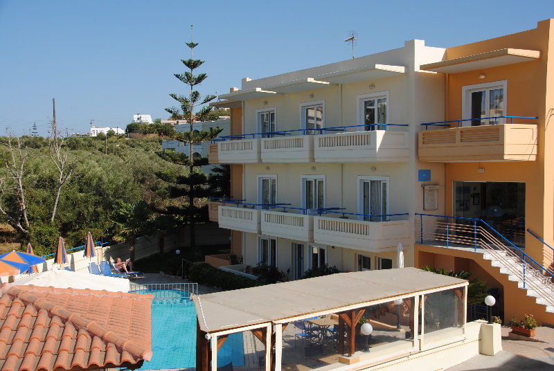 Dias Hotel Apartments Agia Marina Exterior foto
